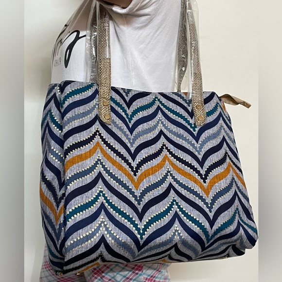 Smart Eco Friendly Tote Bag with Silk and Jute - Picture 6 of 6
